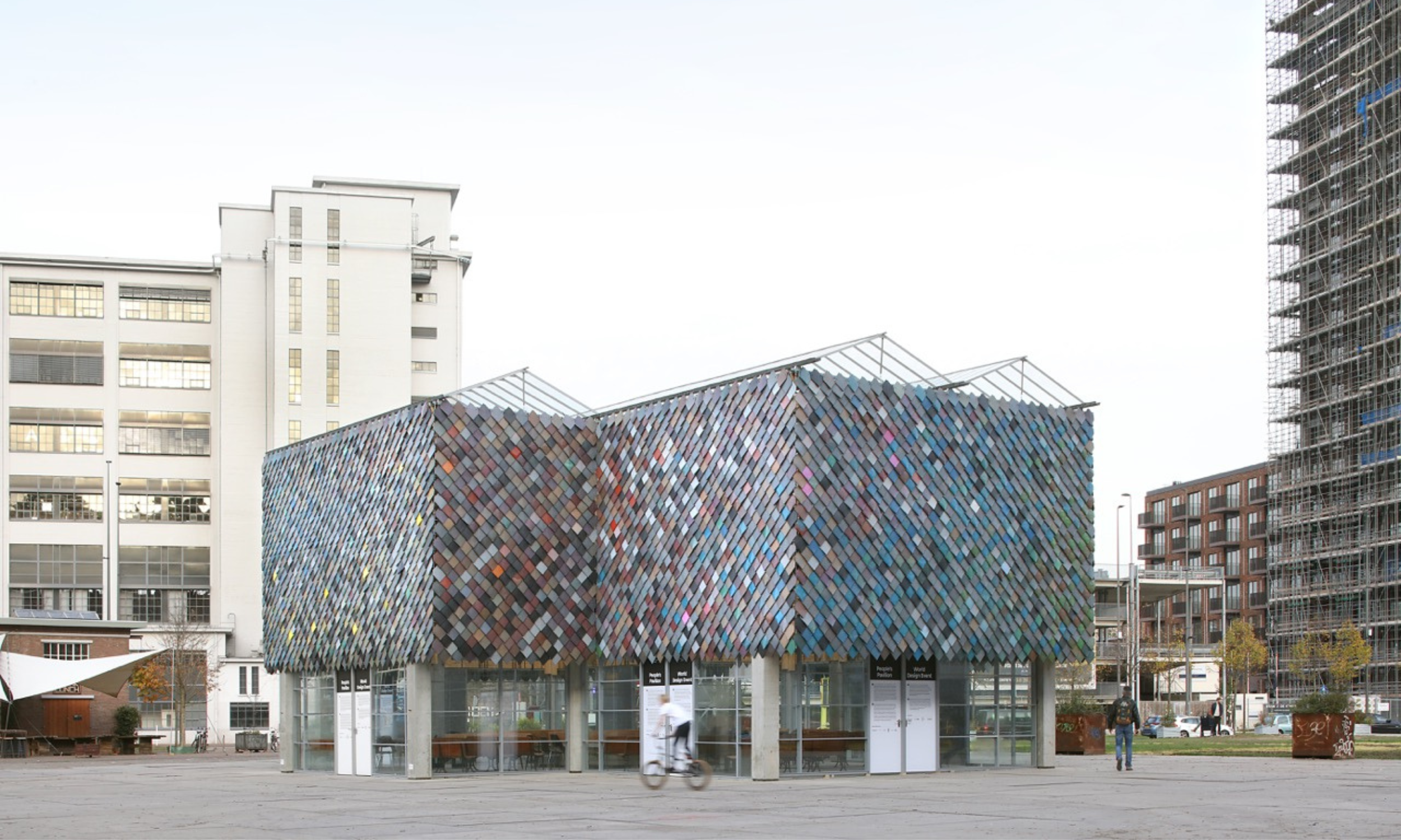 The People's Pavilion marks the beginning of Pretty Plastic, symbolizing innovation and sustainability. This project, born from recycled household plastic HDPE, signified the birth of our first product, First One, laying the foundation for the establ